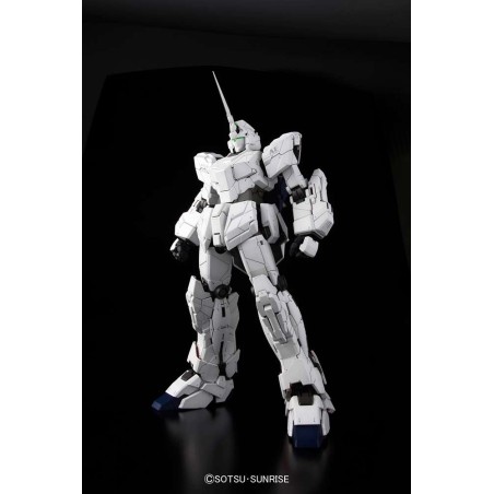 Bandai PG Gundam Unicorn RX-0 1/60 Full Psyco Frame Prototype Mobile Suit